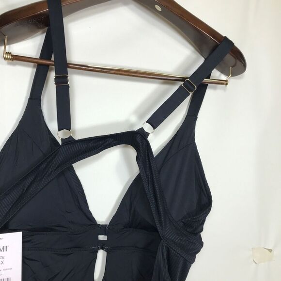 YMI Women's  Black Open Back One Piece swimsuit Size 3xl - Picture 4 of 9